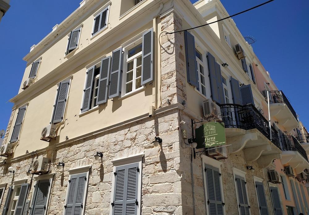 Fiera Guesthouse Ermupoli Zewnętrze zdjęcie