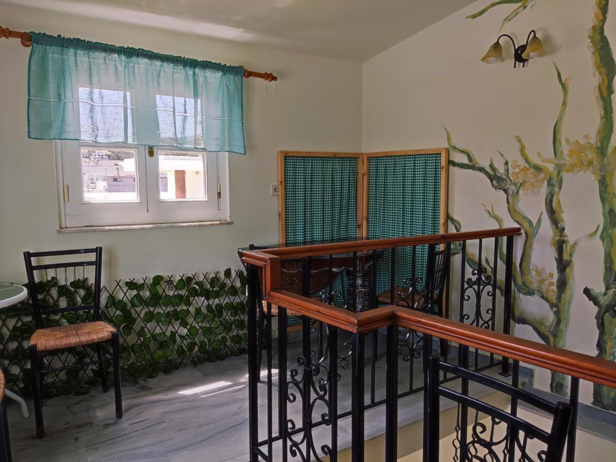 Fiera Guesthouse Ermupoli Zewnętrze zdjęcie