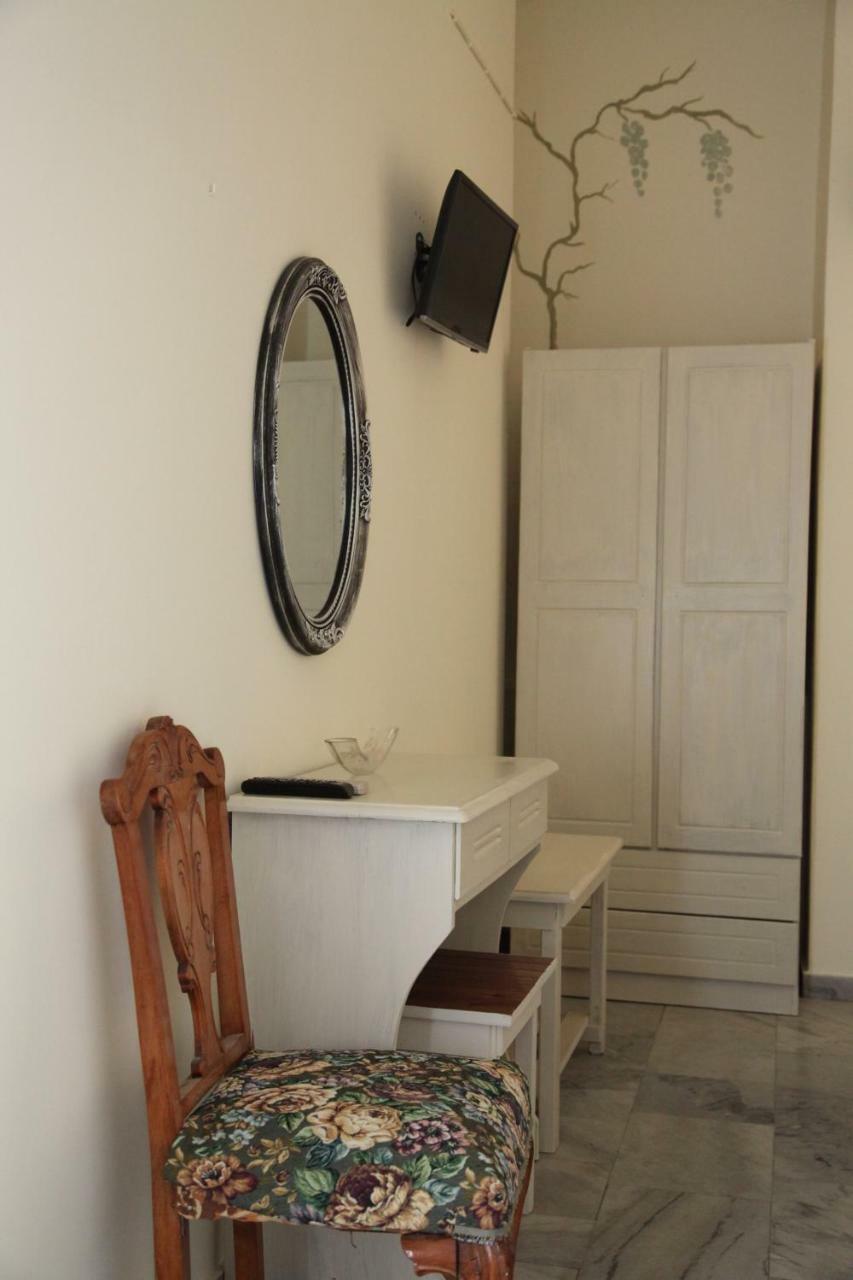 Fiera Guesthouse Ermupoli Zewnętrze zdjęcie