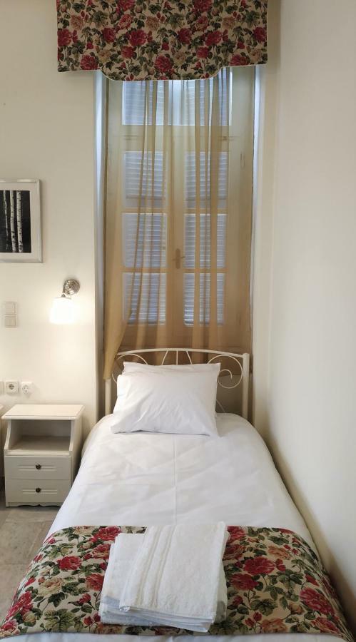 Fiera Guesthouse Ermupoli Zewnętrze zdjęcie