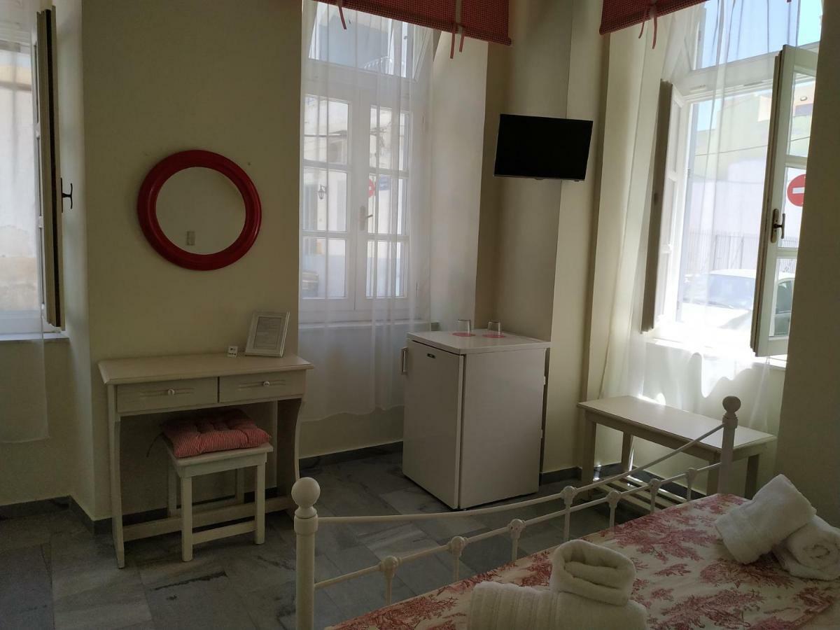Fiera Guesthouse Ermupoli Zewnętrze zdjęcie