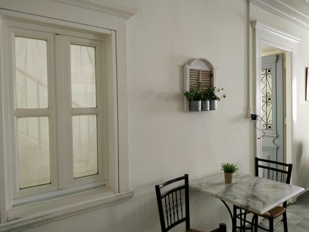 Fiera Guesthouse Ermupoli Zewnętrze zdjęcie