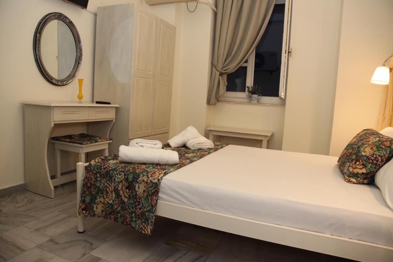 Fiera Guesthouse Ermupoli Zewnętrze zdjęcie